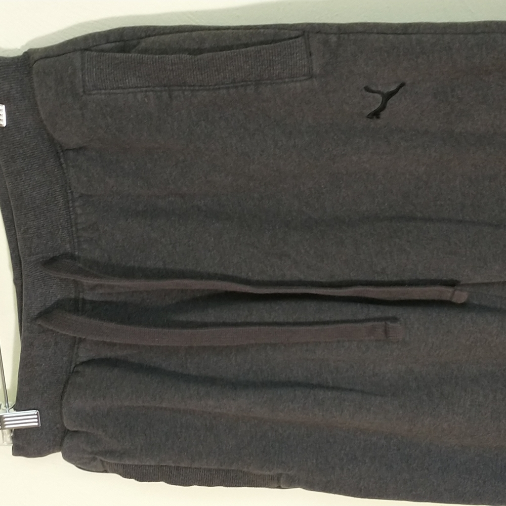 Puma , Gray Athletic jogger sweatpants, pullon elastic waist side pockets, sz M - Picture 2 of 10